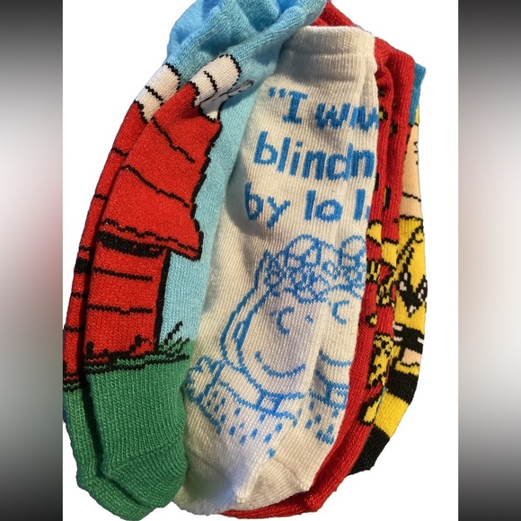 New PEANUTS Ladies 5 Pair No Show Socks SNOOPY, CHARLIE BROWN, LUCY WOODSTOCK - Picture 3 of 7